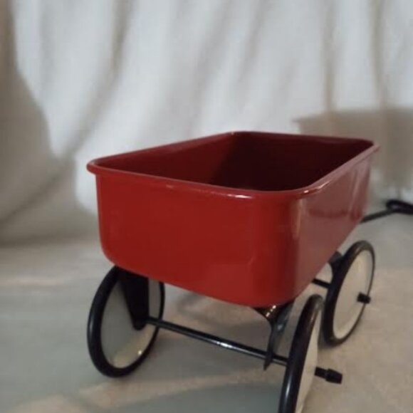 Two Little Red Wagons - Picture 7 of 8